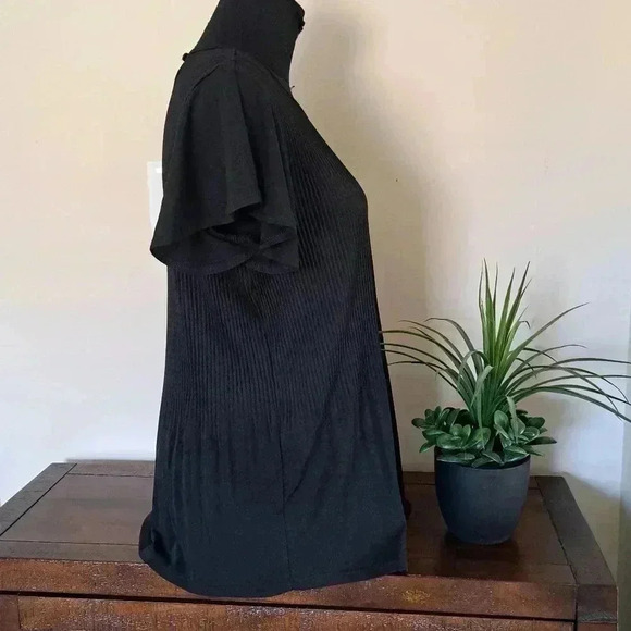 Philosophy Black Pleated Top Medium Lightweight Short Flutter Sleeve - Picture 6 of 15